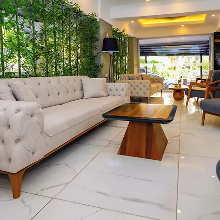 Miss Cleopatra Alanya