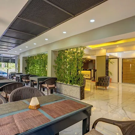 Miss Cleopatra Hotel 2*