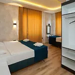 Miss Cleopatra Hotel