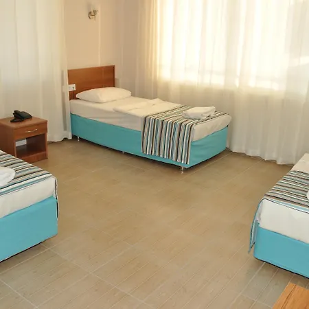 Miss Cleopatra アランヤ